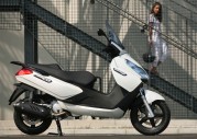 Piaggio X7 300